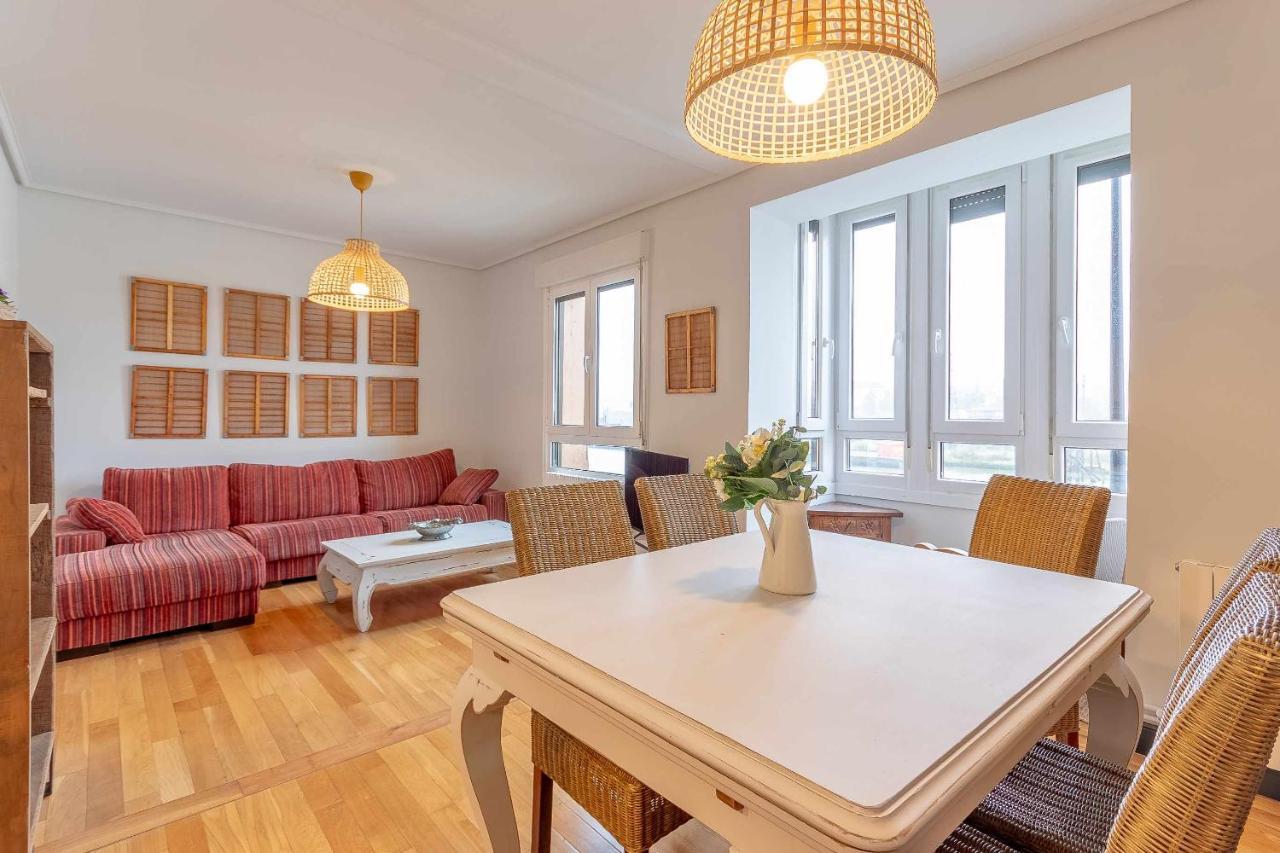 Apartamento KUIA con vistas frontales a la Ría de Bilbao cerca del metro Erandio Exterior foto