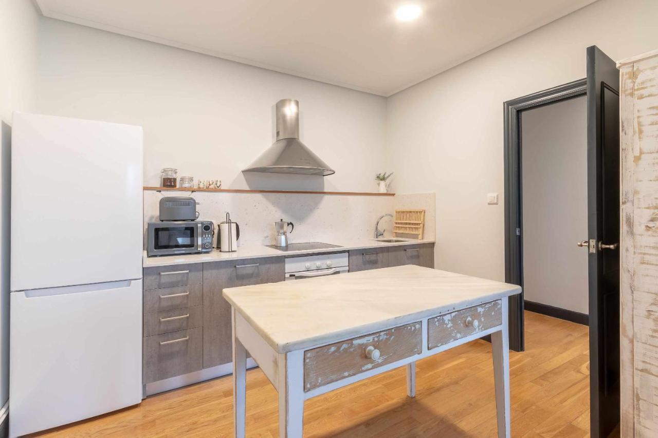 Apartamento KUIA con vistas frontales a la Ría de Bilbao cerca del metro Erandio Exterior foto