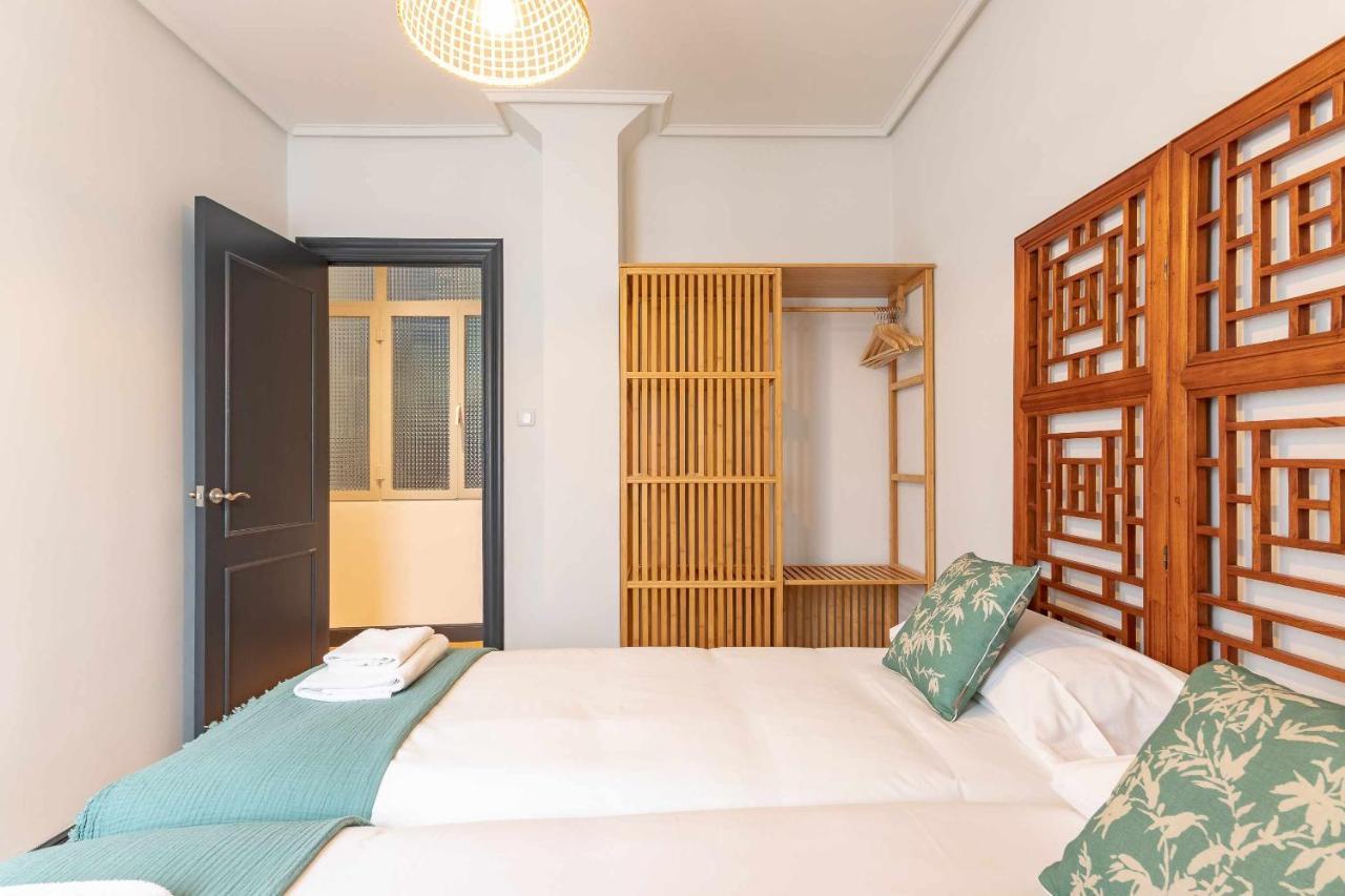 Apartamento KUIA con vistas frontales a la Ría de Bilbao cerca del metro Erandio Exterior foto
