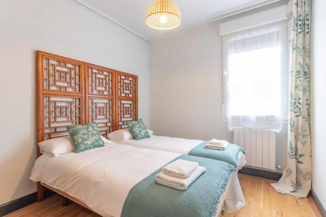 Apartamento KUIA con vistas frontales a la Ría de Bilbao cerca del metro Erandio Exterior foto